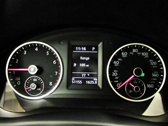 Photo of 2017 Silver Volkswagen Tiguan