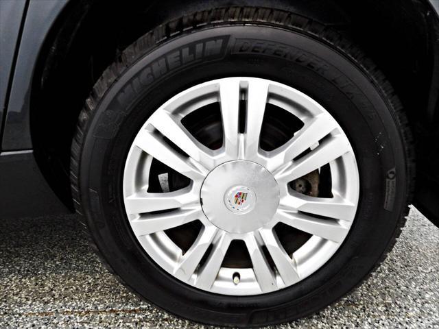 Photo of 2014 Gray Cadillac SRX