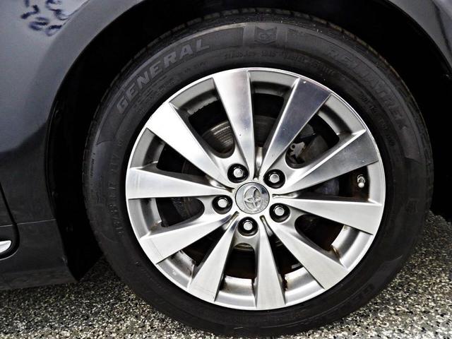 Photo of 2011 Black Toyota Avalon
