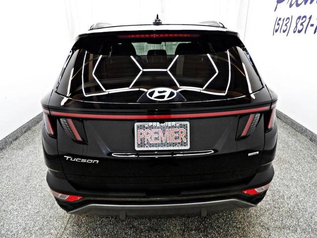 Photo of 2022 Black Hyundai TUCSON