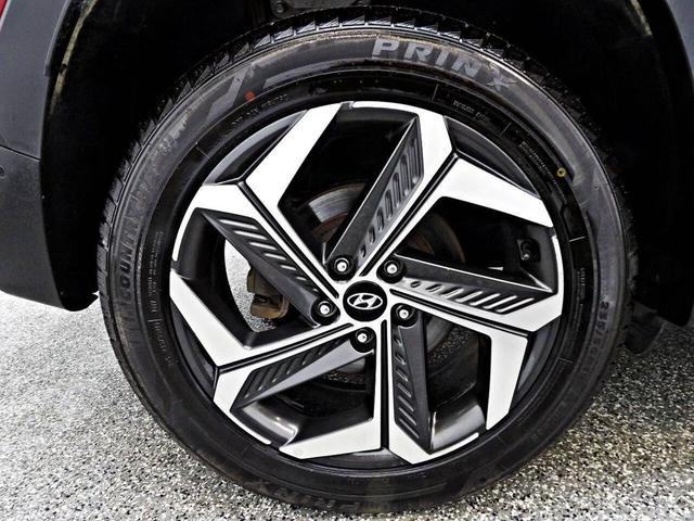 Photo of 2022 Black Hyundai TUCSON