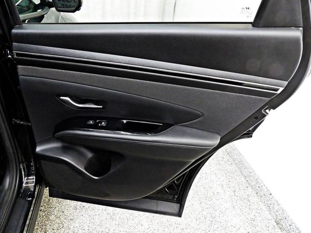 Photo of 2022 Black Hyundai TUCSON
