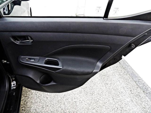Photo of 2021 Black Nissan Versa