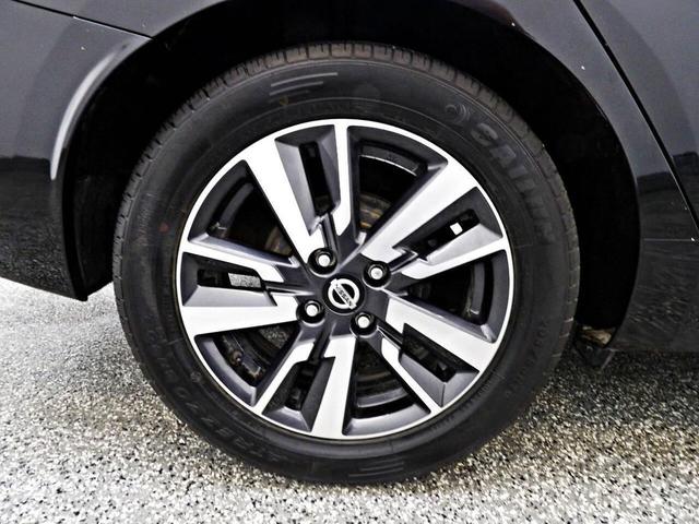 Photo of 2021 Black Nissan Versa