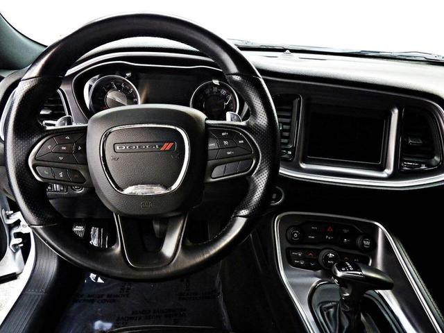Photo of 2020 White Dodge Challenger