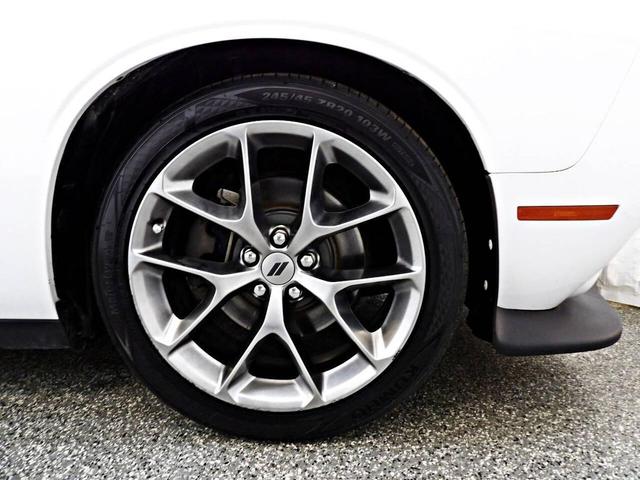 Photo of 2020 White Dodge Challenger