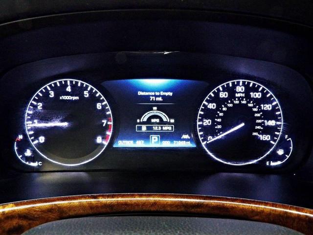 Photo of 2014 Silver Hyundai Equus