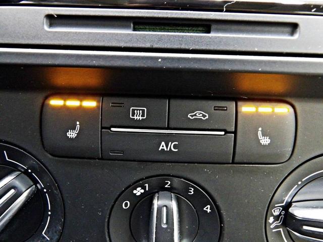 Photo of 2015 Tan Volkswagen Jetta