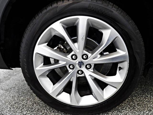 Photo of 2022 Gray Ford Explorer
