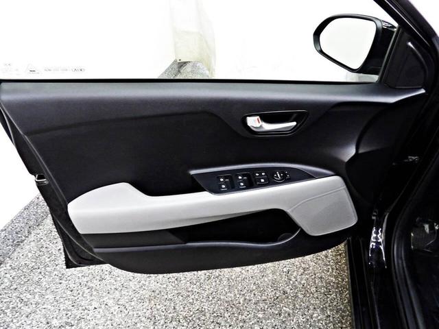 Photo of 2018 Black Kia Rio