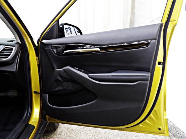Photo of 2021 Yellow Kia Seltos