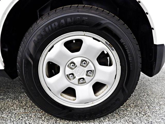 Photo of 2014 White Honda Pilot