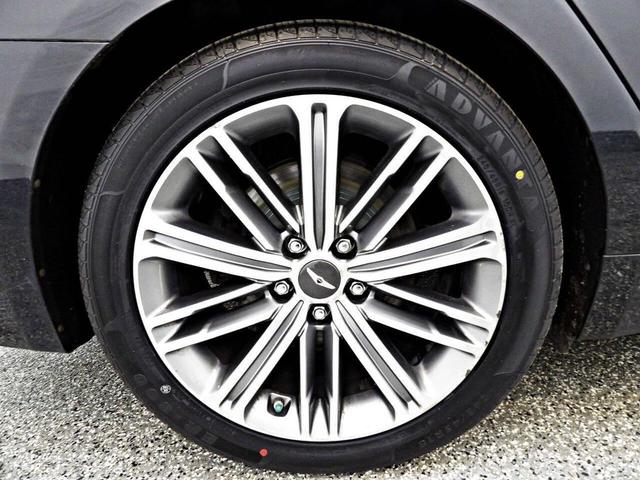 Photo of 2018 Black Genesis G80