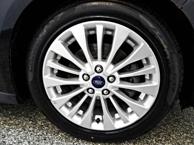 Photo of 2017 Black Ford C-Max Energi