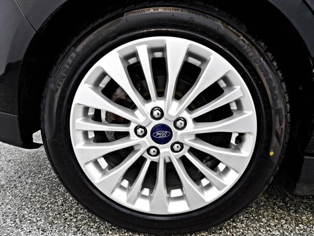 Photo of 2017 Black Ford C-Max Energi