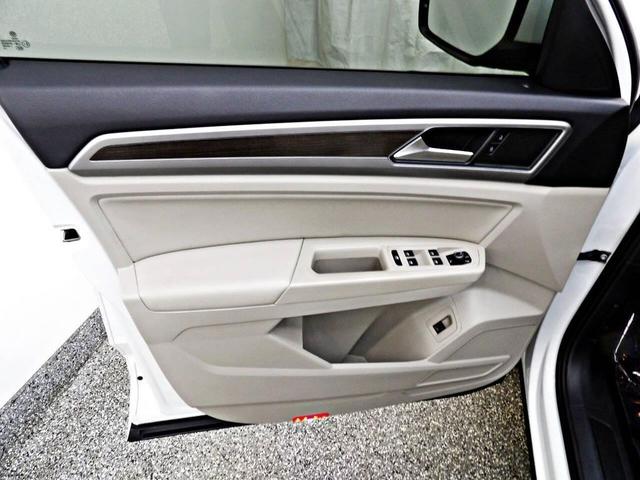 Photo of 2019 White Volkswagen Atlas
