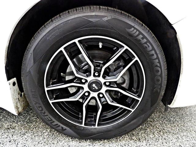 Photo of 2016 White Nissan Altima