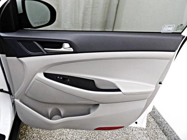 Photo of 2020 White Hyundai TUCSON