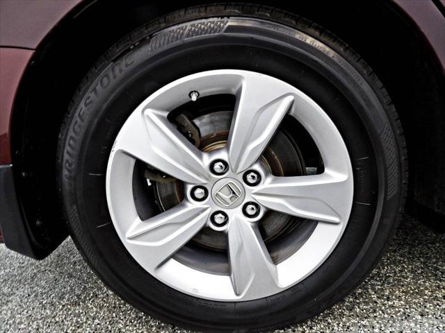Photo of 2018 Maroon Honda Odyssey