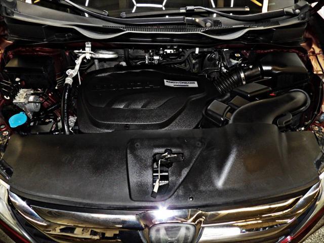 Photo of 2018 Maroon Honda Odyssey