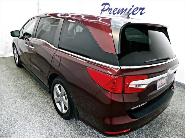 Photo of 2018 Maroon Honda Odyssey