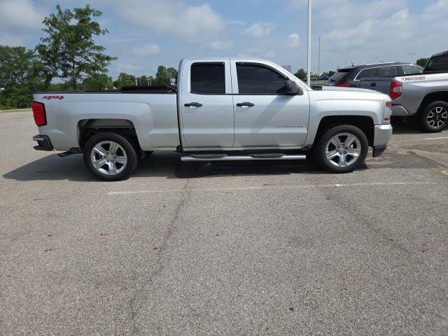 Photo of 2018 Silver Ice Metallic Chevrolet Silverado 1500