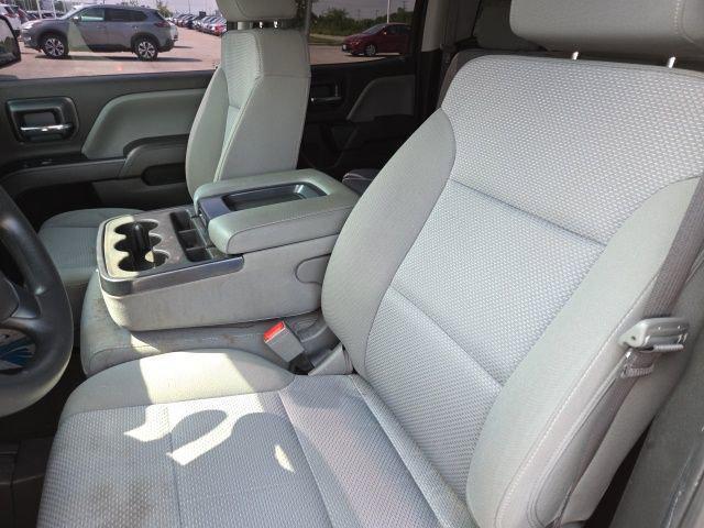 Photo of 2018 Silver Ice Metallic Chevrolet Silverado 1500