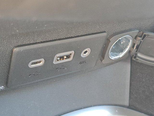 Photo of 2019 Pacific Blue Metallic Chevrolet Malibu