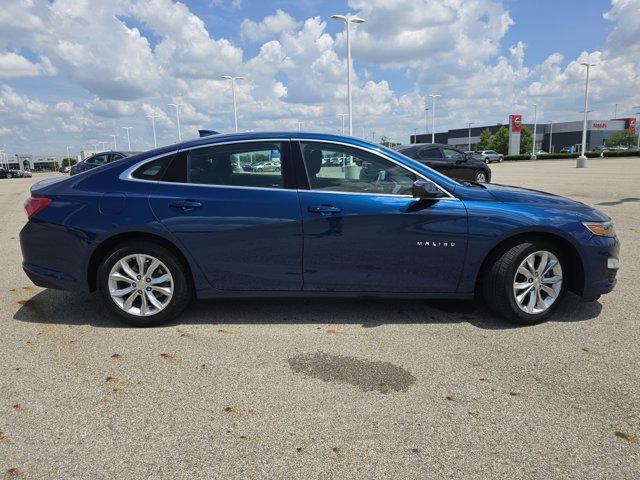 Photo of 2019 Pacific Blue Metallic Chevrolet Malibu