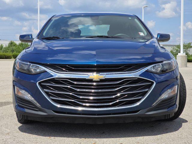 Photo of 2019 Pacific Blue Metallic Chevrolet Malibu