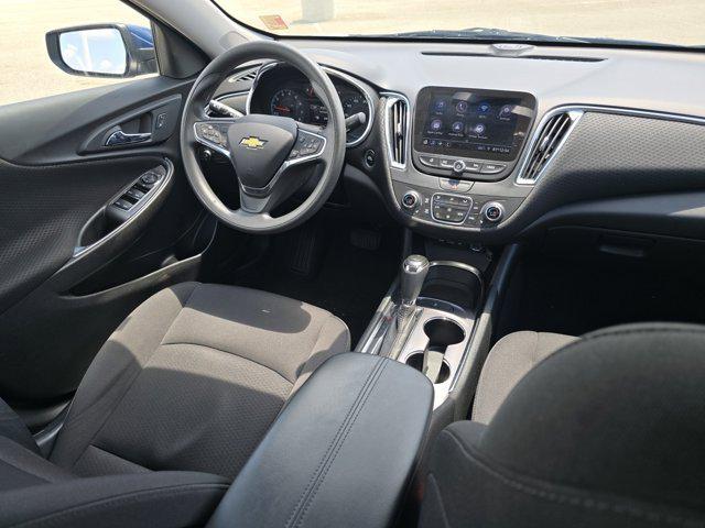 Photo of 2019 Pacific Blue Metallic Chevrolet Malibu