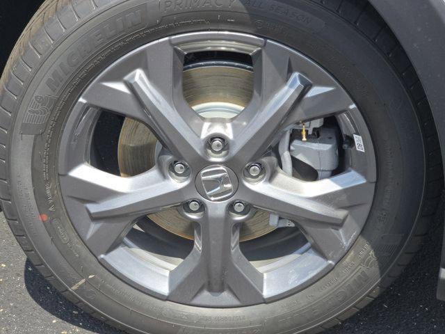 Photo of 2026 Platinum White Pearl Honda HR-V