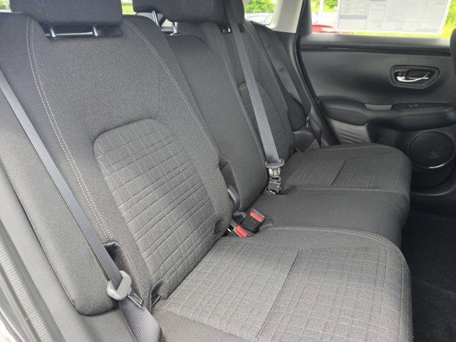 Photo of 2026 Platinum White Pearl Honda HR-V