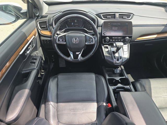 Photo of 2017 White Diamond Pearl Honda CR-V