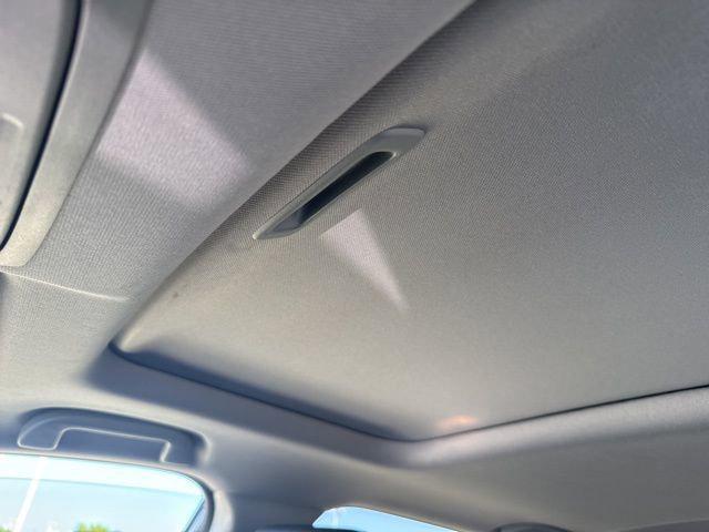 Photo of 2022 Platinum White Pearl Honda CR-V
