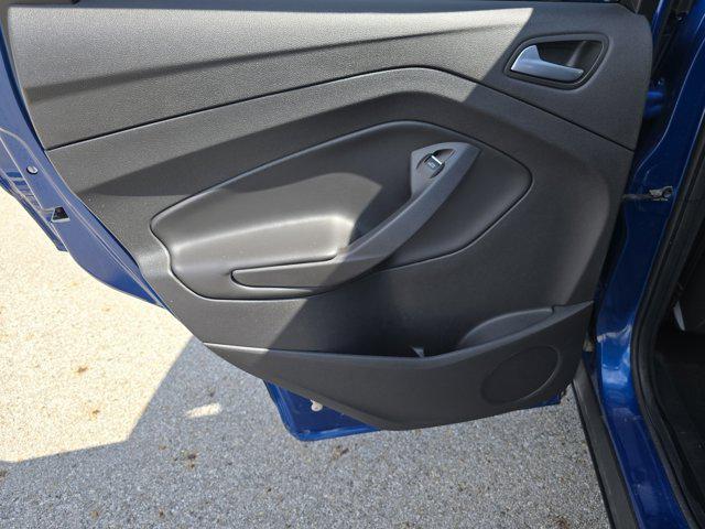 Photo of 2019 Lightning Blue Ford Escape