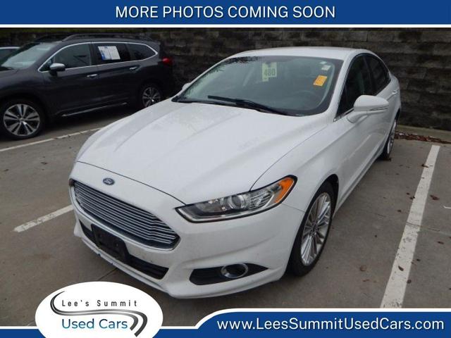Photo of 2015 Oxford White Ford Fusion