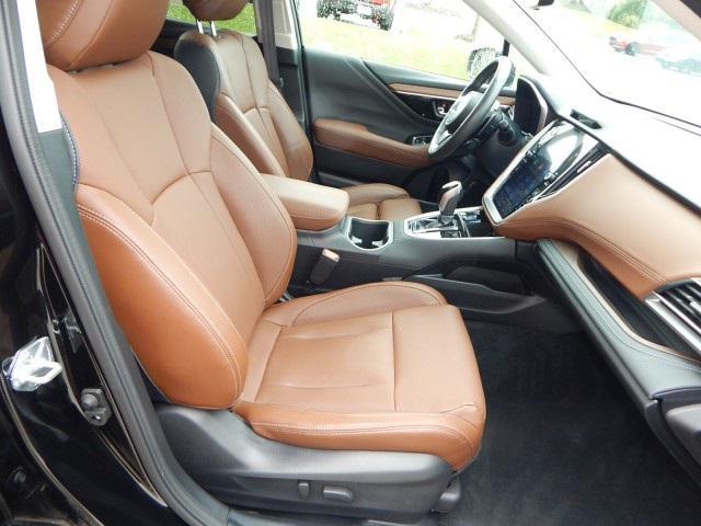 Photo of 2022 Crystal Black Silica Subaru Outback