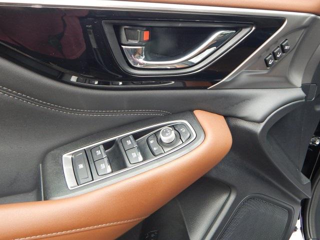 Photo of 2022 Crystal Black Silica Subaru Outback