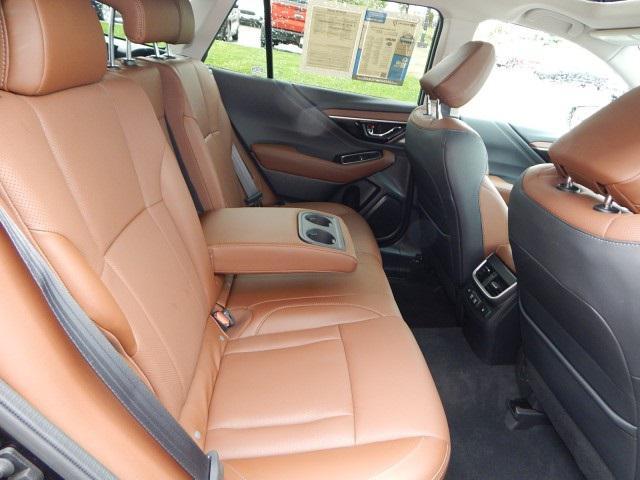 Photo of 2022 Crystal Black Silica Subaru Outback