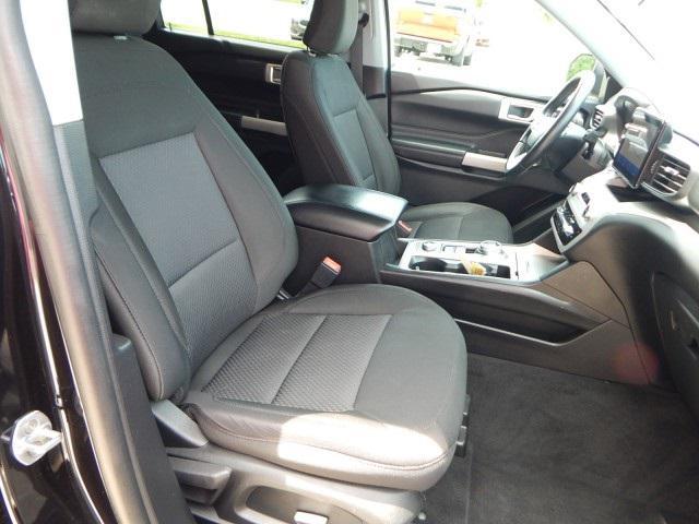 Photo of 2022 Agate Black Metallic Ford Explorer