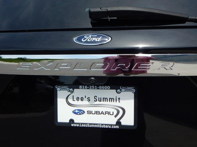 Photo of 2022 Agate Black Metallic Ford Explorer
