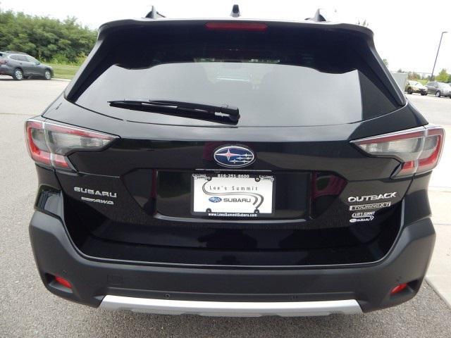 Photo of 2023 Crystal Black Silica Subaru Outback