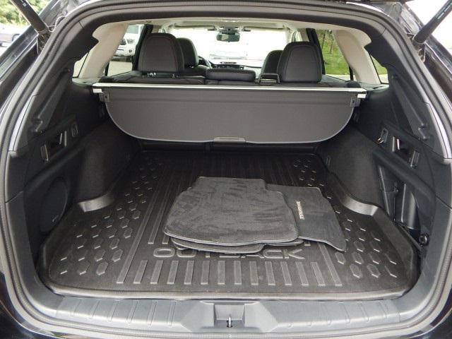 Photo of 2023 Crystal Black Silica Subaru Outback