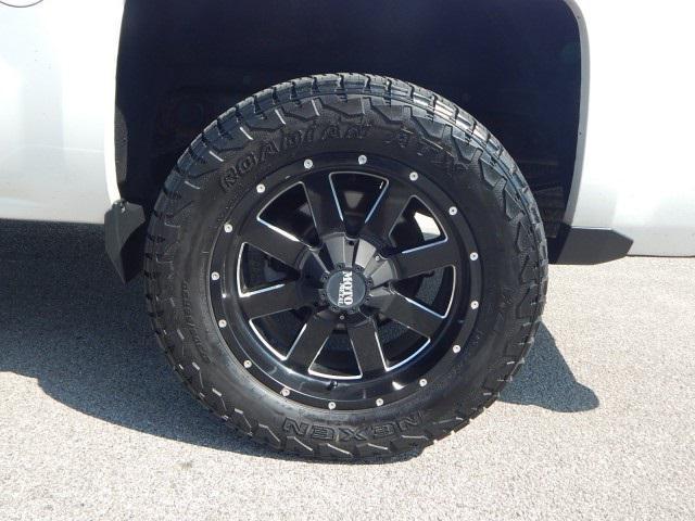 Photo of 2017 Iridescent Pearl Tricoat Chevrolet Silverado 1500