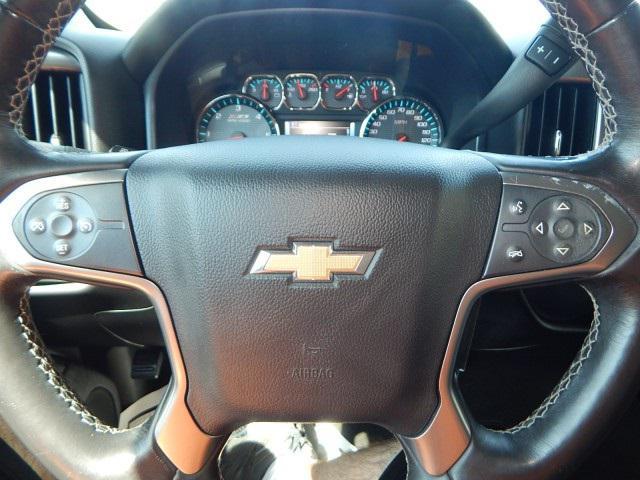 Photo of 2017 Iridescent Pearl Tricoat Chevrolet Silverado 1500