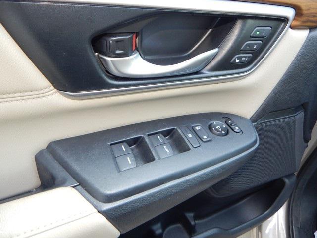 Photo of 2018 Sandstorm Metallic Honda CR-V