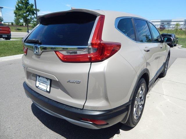 Photo of 2018 Sandstorm Metallic Honda CR-V