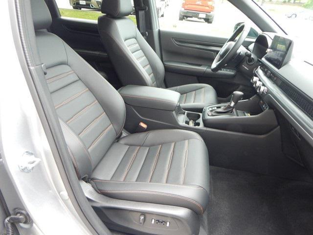Photo of 2025 Solar Silver Metallic Honda CR-V Hybrid