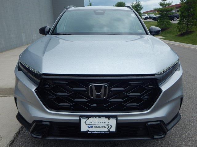 Photo of 2025 Solar Silver Metallic Honda CR-V Hybrid